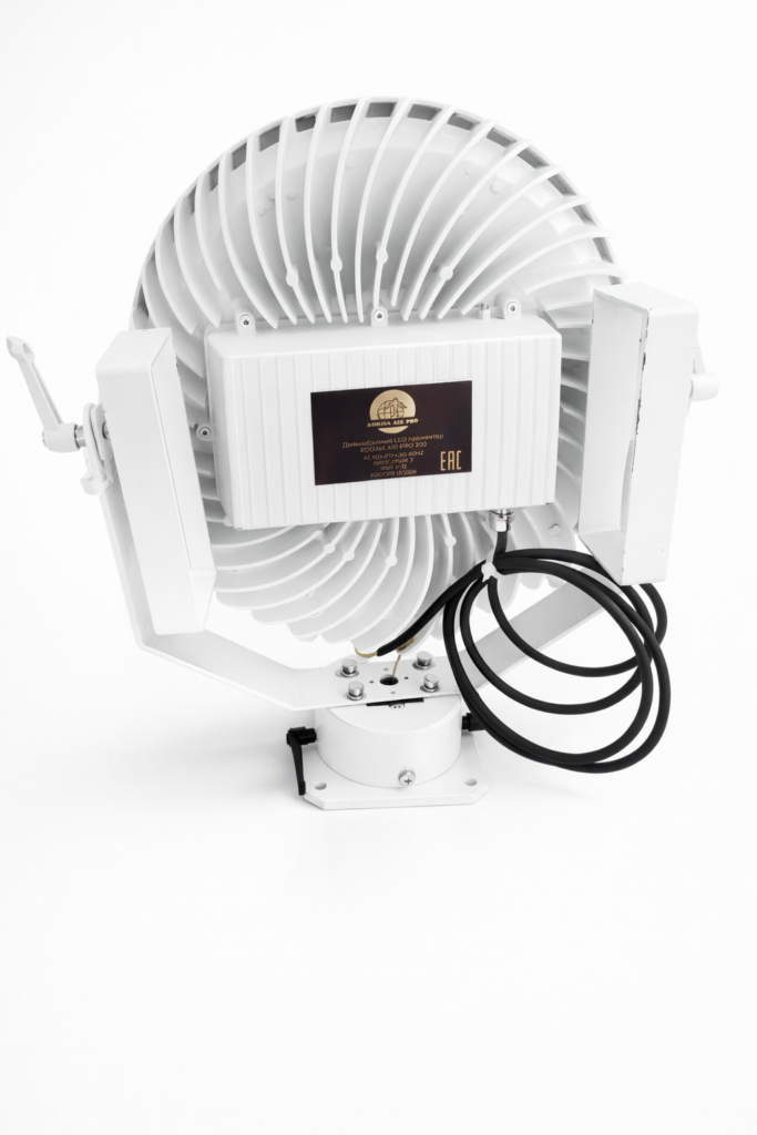 Дальнобойный поисковый LED прожектор RODiNA AIR PRO 200